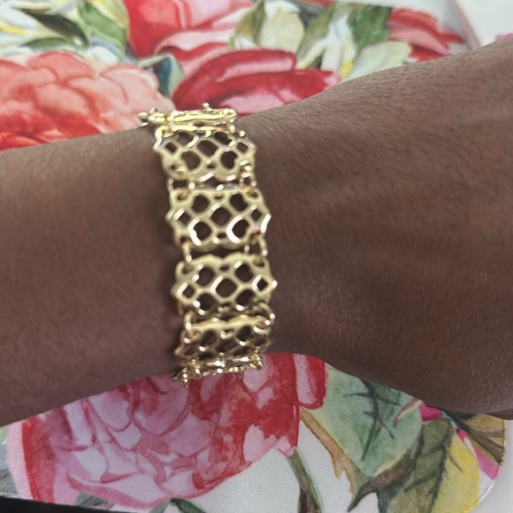 Gold Bracelet With Magnetic Ball Clasp (NWT) - Picture 3 of 6